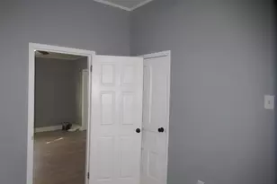 227 NW E St, Richmond, IN 47374 - Photo 5