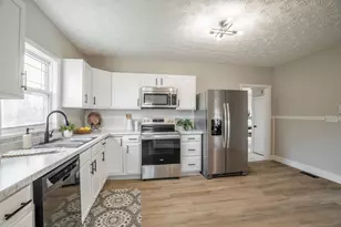 115 Vine St, Ludlow Falls, OH 45339 - Photo 9