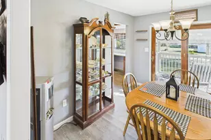 5826 Cedarwood Dr, Lewisburg, OH 45338 - Photo 9