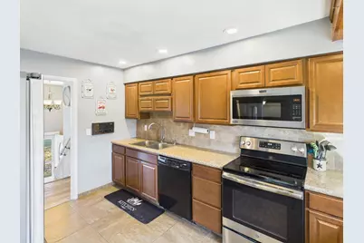 5826 Cedarwood Drive, Lewisburg, OH 45338 - Photo 7