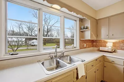 419 Candace Drive, Springfield, OH 45504 - Photo 13