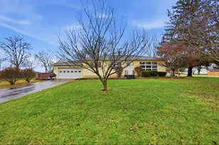 419 Candace Dr, Springfield, OH 45504 - Photo 3