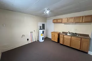 407 E Pike St, Jackson Center, OH 45334 - Photo 9