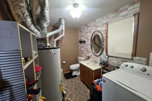 407 E Pike St, Jackson Center, OH 45334 - Photo 33