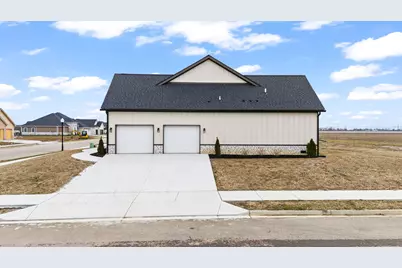 995 Rosenthal Drive, Tipp City, OH 45371 - Photo 3