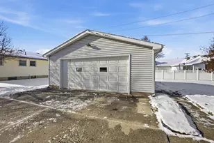 447 E Broadway St, Covington, OH 45318 - Photo 39