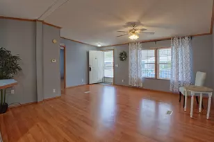 427 Alisha Ln, Fairborn, OH 45324 - Photo 5