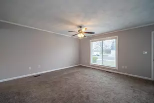 401 Kings Chapel Dr, Troy, OH 45373 - Photo 3