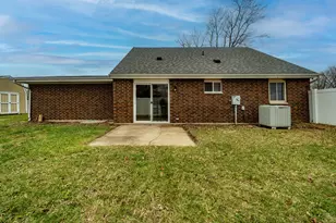 401 Kings Chapel Dr, Troy, OH 45373 - Photo 33