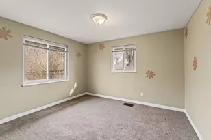 861 S Gardner Rd, Dayton, OH 45429 - Photo 23