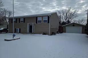 1729 Hocker Ave, New Carlisle, OH 45344 - Photo 3