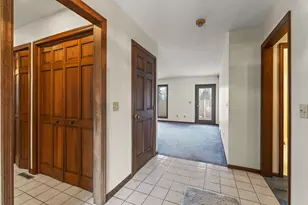 45 Colony Park Dr, Troy, OH 45373 - Photo 9