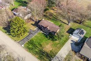 6115 Detrick Rd, Tipp City, OH 45371 - Photo 29