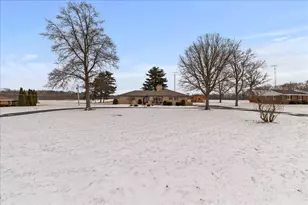 528 County Road 32, Bellefontaine, OH 43311 - Photo 3