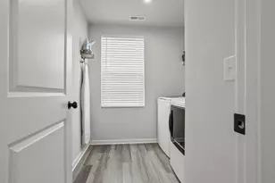 1898 Charles Ct, Dayton, OH 45439 - Photo 41