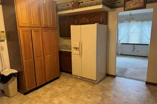 1883 Shawnee Dr, Sidney, OH 45365 - Photo 3