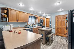 511 James St, Jackson Center, OH 45334 - Photo 9