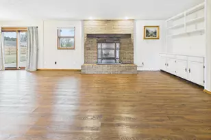 126 Royal Oak Dr, Greenville, OH 45331 - Photo 3