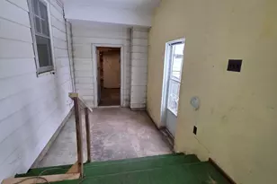 309 W Silver St, Wapakoneta, OH 45895 - Photo 23