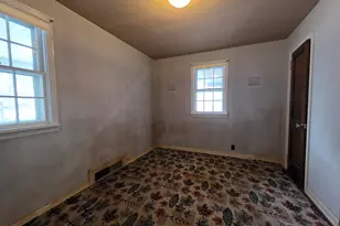 309 W Silver St, Wapakoneta, OH 45895 - Photo 11