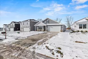 1017 Sherwood, Bellefontaine, OH 43311 - Photo 3