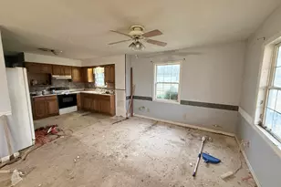 303 E Warden St, Russells Point, OH 43348 - Photo 7