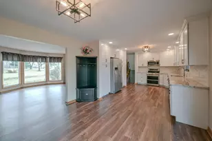 255 S Bird Rd, Springfield, OH 45505 - Photo 7