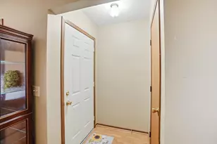 2951 Archer Ln, Springfield, OH 45503 - Photo 5