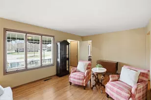 2951 Archer Ln, Springfield, OH 45503 - Photo 7