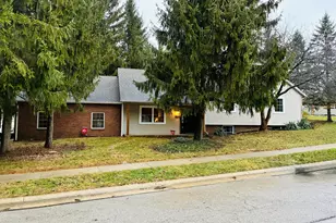 200 Evergreen Dr, Bellefontaine, OH 43311 - Photo 1