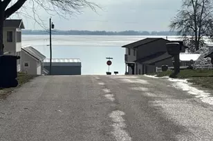 102 Beech Ave, Celina, OH 45822 - Photo 3