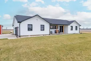 3725 Freeman Dr, Sidney, OH 45365 - Photo 3