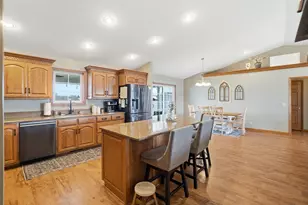 32 Kyle Dr, Wapakoneta, OH 45895 - Photo 9