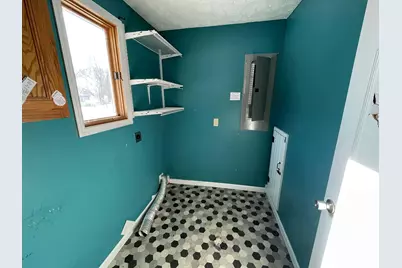 725 W Williams Avenue, Bellefontaine, OH 43311 - Photo 9