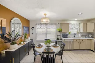 867 Gearhardt Ln, Troy, OH 45373 - Photo 15