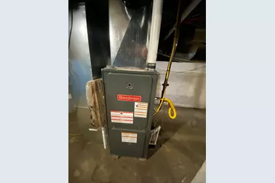 504 E Chillicothe Avenue, Bellefontaine, OH 43311 - Photo 17