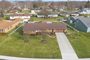 918 Carnation Dr, Wapakoneta, OH 45895 - Photo 57