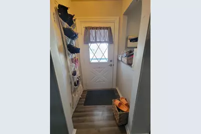 3891 New Carlisle Pike, Springfield, OH 45504 - Photo 9