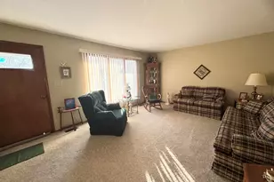 308 Dogwood Dr, Celina, OH 45822 - Photo 5