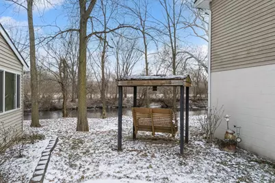 3183 Lower Valley Pike, Springfield, OH 45506 - Photo 9