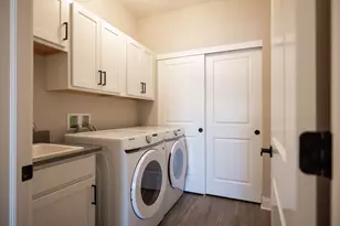 1505 Kingsgate Rd, Springfield, OH 45502 - Photo 15