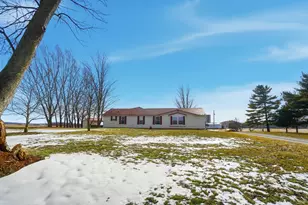 20228 Fairmount Rd, Wapakoneta, OH 45895 - Photo 3