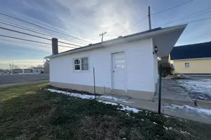 205 E College St, Jackson Center, OH 45334 - Photo 13