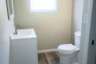 424 Hoopengarner St, Wapakoneta, OH 45895 - Photo 9