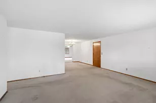 605 Barbara Dr, Tipp City, OH 45371 - Photo 7