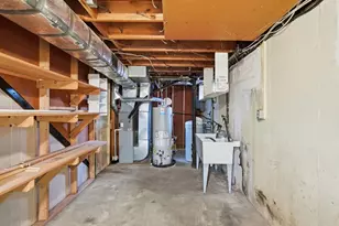 605 Barbara Dr, Tipp City, OH 45371 - Photo 41