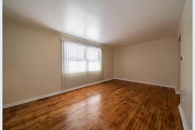 5143 Lounsbury Drive, Dayton, OH 45417 - Photo 5