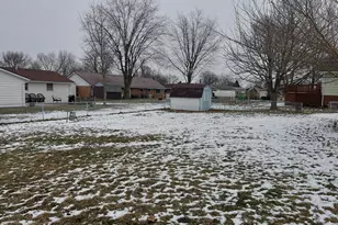 818 Aster Dr, Wapakoneta, OH 45895 - Photo 81