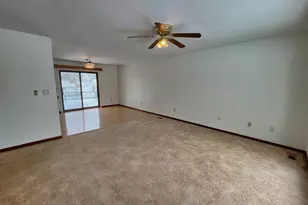 818 Aster Dr, Wapakoneta, OH 45895 - Photo 11