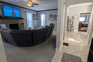 326 N Perry St, Saint Marys, OH 45885 - Photo 5